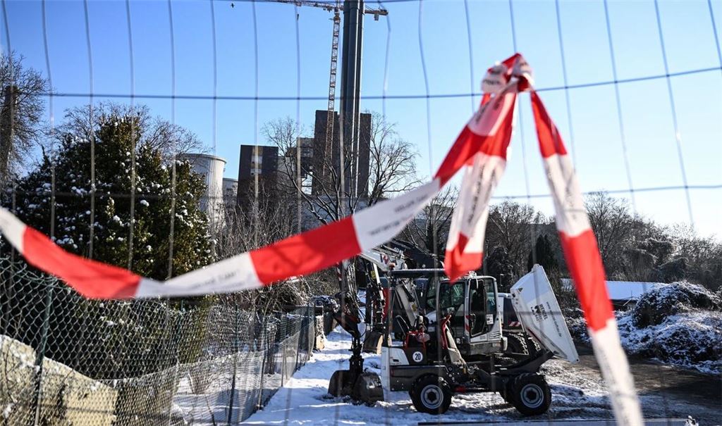 Der Brandanschlag auf die Stromversorgung in Berlin mitten im Winter hat gezeigt, welche Auswirkungen Angriffe auf die Infrastruktur haben können. (Symbolbild)