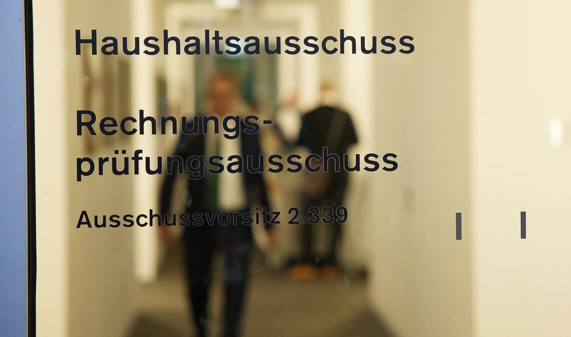 Der Bundesetat für 2025 steht: Der Haushaltsausschuss des Bundestags hat seine Bereinigungssitzung abgeschlossen. Mitte September wird er im Parlament verabschiedet.
