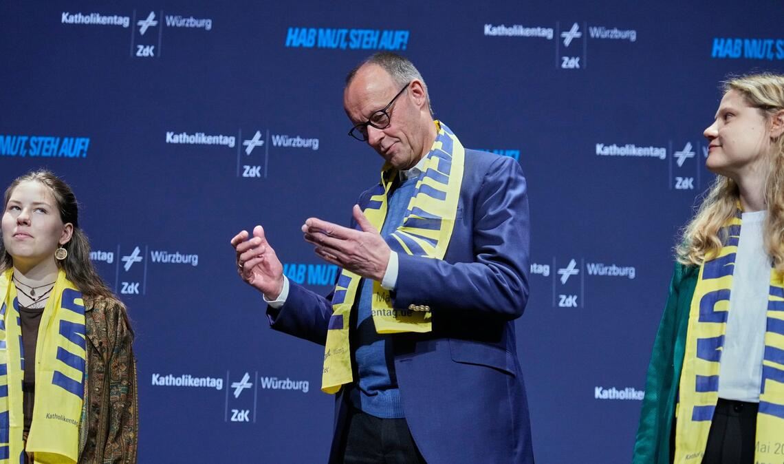 Der Bundeskanzler stellte sich kritischen Fragen von jungen Leuten.