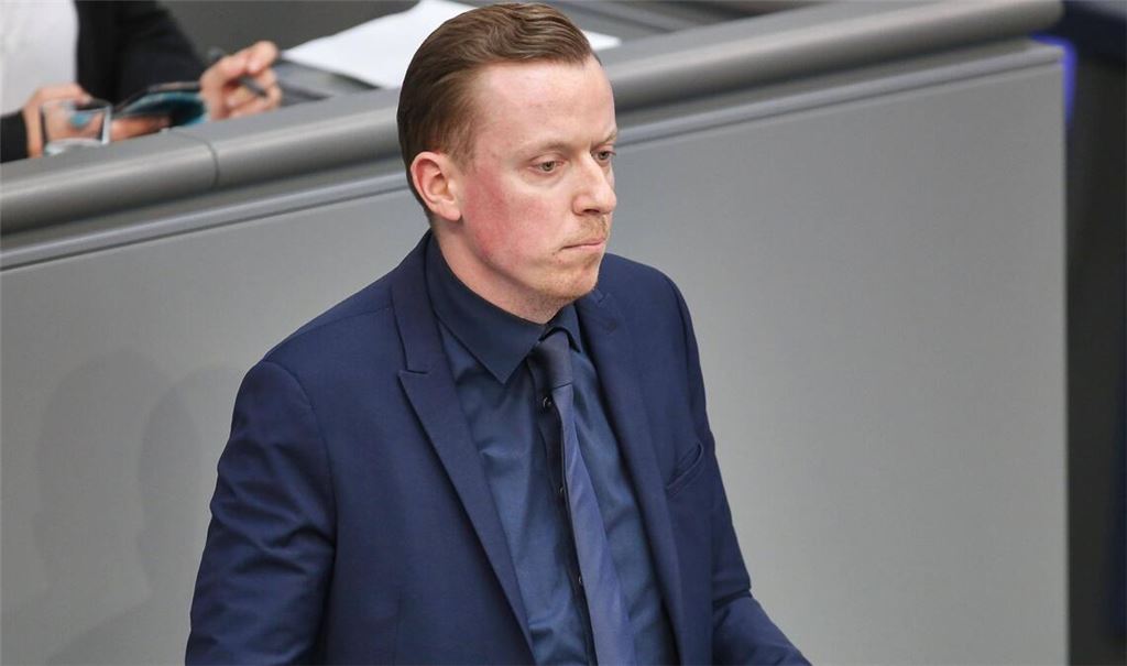 Der Bundestagsabgeordnete Adis Ahmetovic einen „Stadtbild“-Gipfel vor