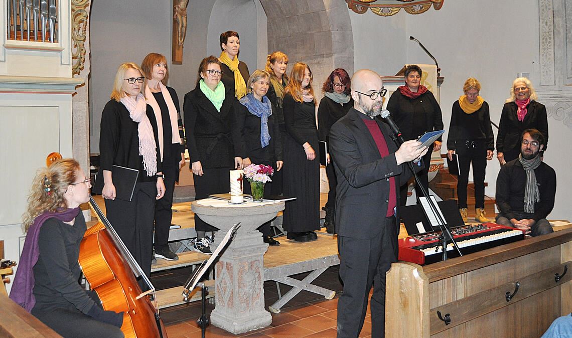 Der Chor der „Harmonie“ Diefenbach und die Formation „FeelHarmony“ geben gemeinsam ein gut besuchtes Konzert. Foto: privat