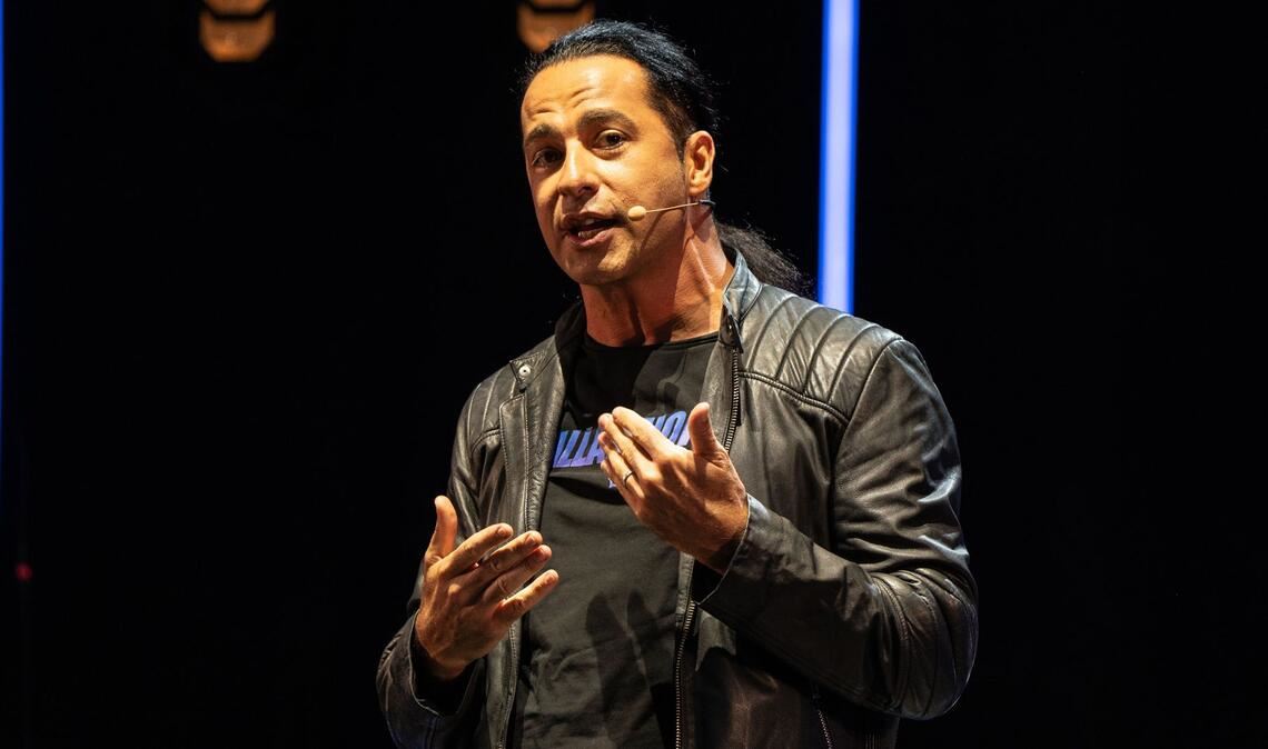 Der Comedien stand am Freitagabend in der nahezu ausverkauften Hanns-Martin-Schleyer-Halle auf der Bühne (Archivbild).