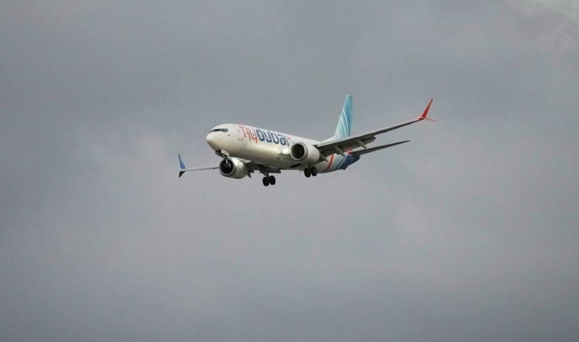 Der Copilot des Flydubai-Flugs von Dubai nach Tel Aviv wollte das Flugzeug laut US-Medien auf den israelischen Großflughafen Ben Gurion bei Tel Aviv stürzen lassen (Symbolbild).