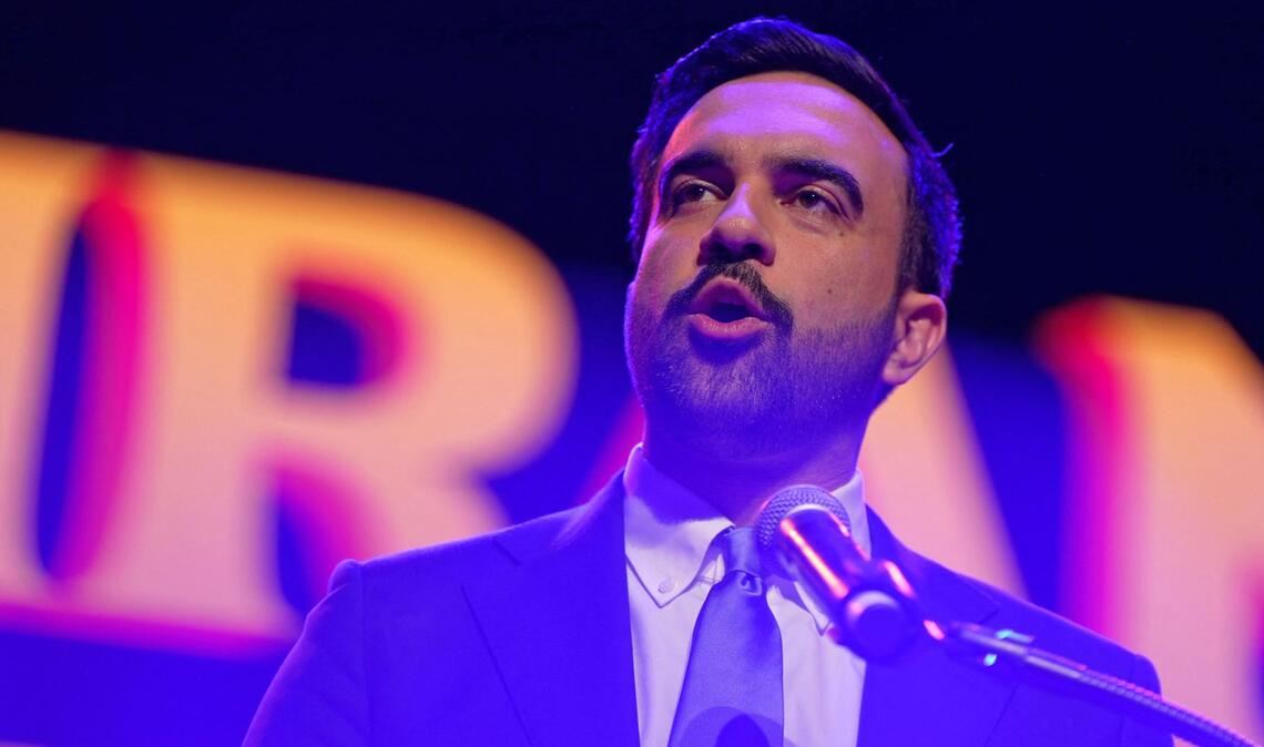 Der Demokrat Zohran Mamdani, erst 34 Jahre alt, gewinnt die Bürgermeisterwahl in New York