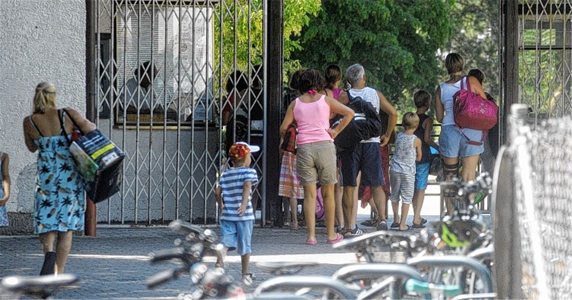 Freibadeingang: Haus soll stehenbleiben
