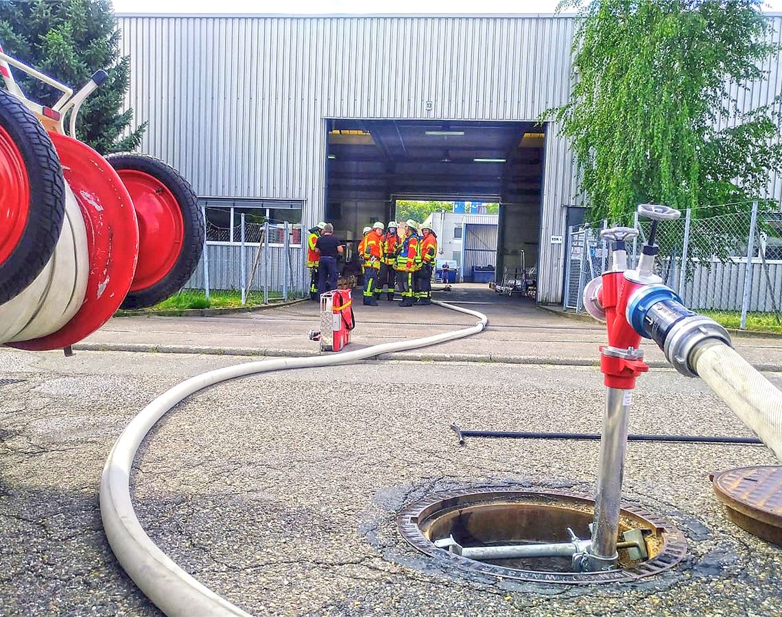 Der Einsatz im Gewerbegebiet ist rasch erledigt.Foto: Feuerwehr Wiernsheim