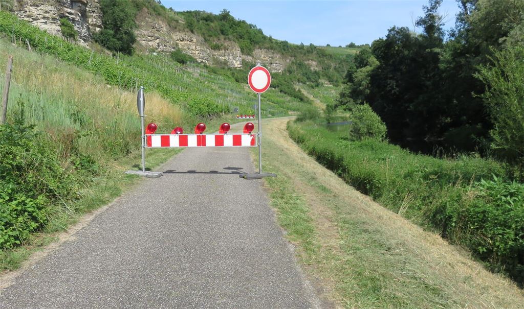 Der Enztalradweg bleibt nach dem Felssturz weiter dicht. Foto: Archiv