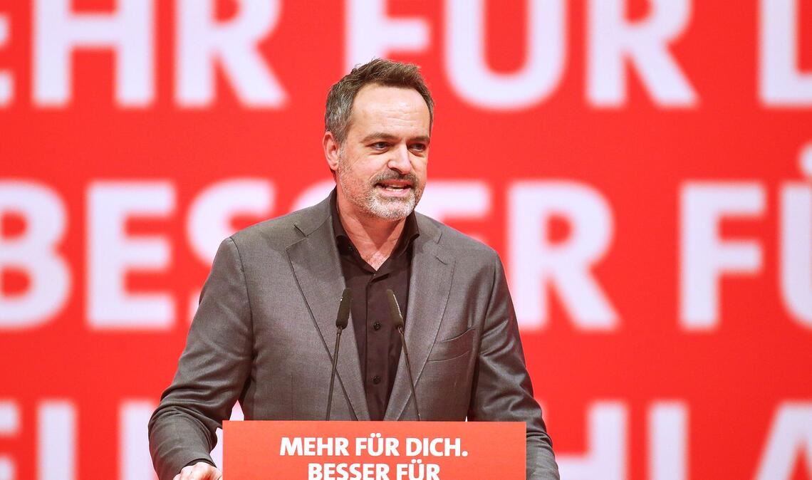 Der Europaabgeordnete René Repasi soll die personelle Neuordnung der SPD im Land organisieren.