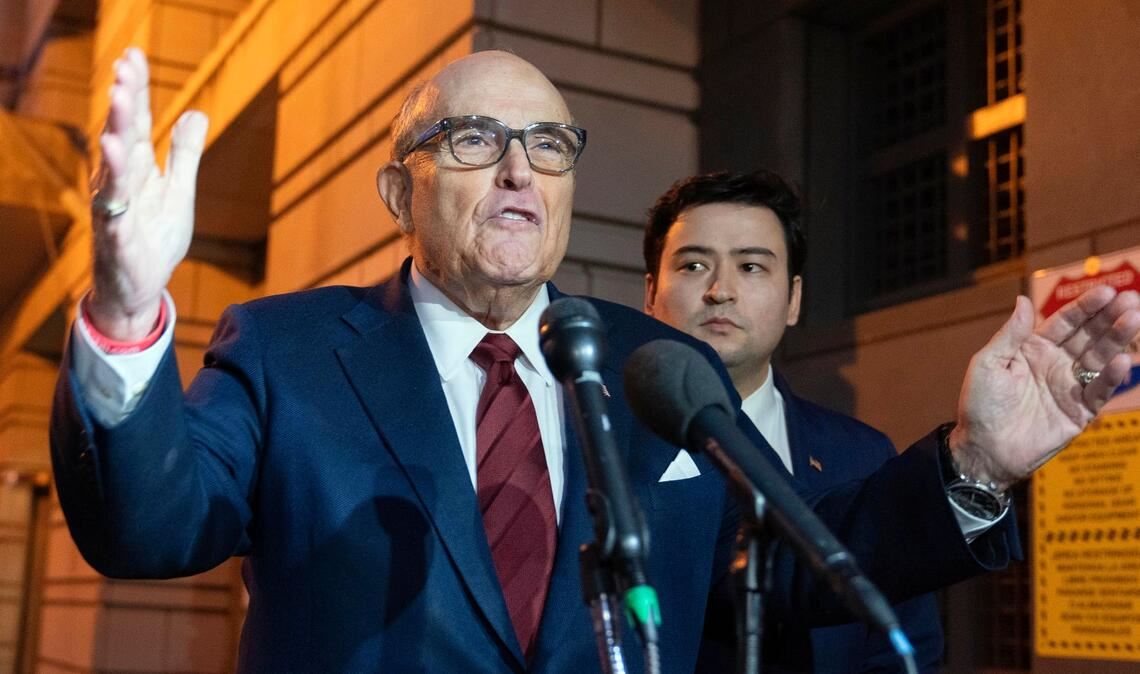 New Yorks Ex-Bürgermeister Giuliani nach Unfall in Klinik Der Ex-Bürgermeister von New York liegt laut einem Sprecher im Krankenhaus (Archivbild).