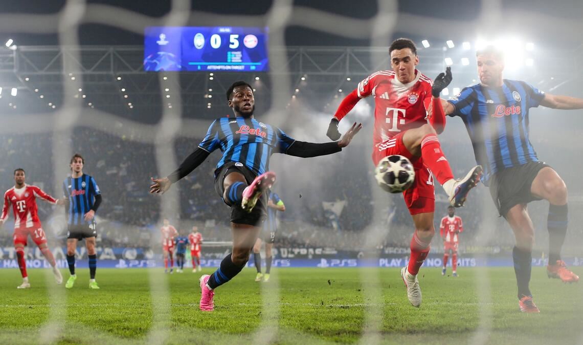 Der FC Bayern trifft gegen Bergamo fast nach Belieben.