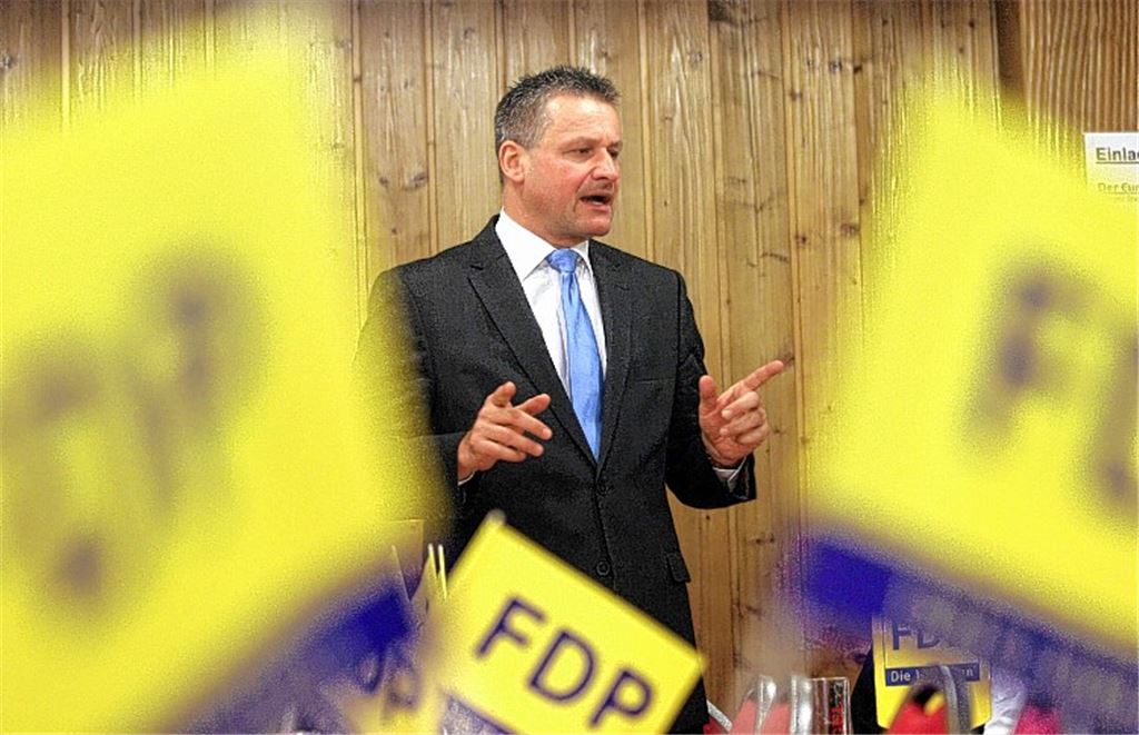 Der FDP-Enzkreisabgeordnete und Fraktionschef im Landtag, Dr. Hans-Ulrich Rülke, wirft Grün-Rot eine gnadenlose Schuldenpolitik vor.