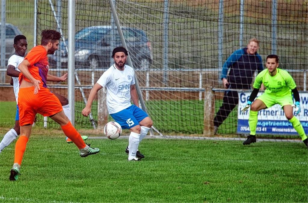 Knittlinger Elf feiert drei Punkte