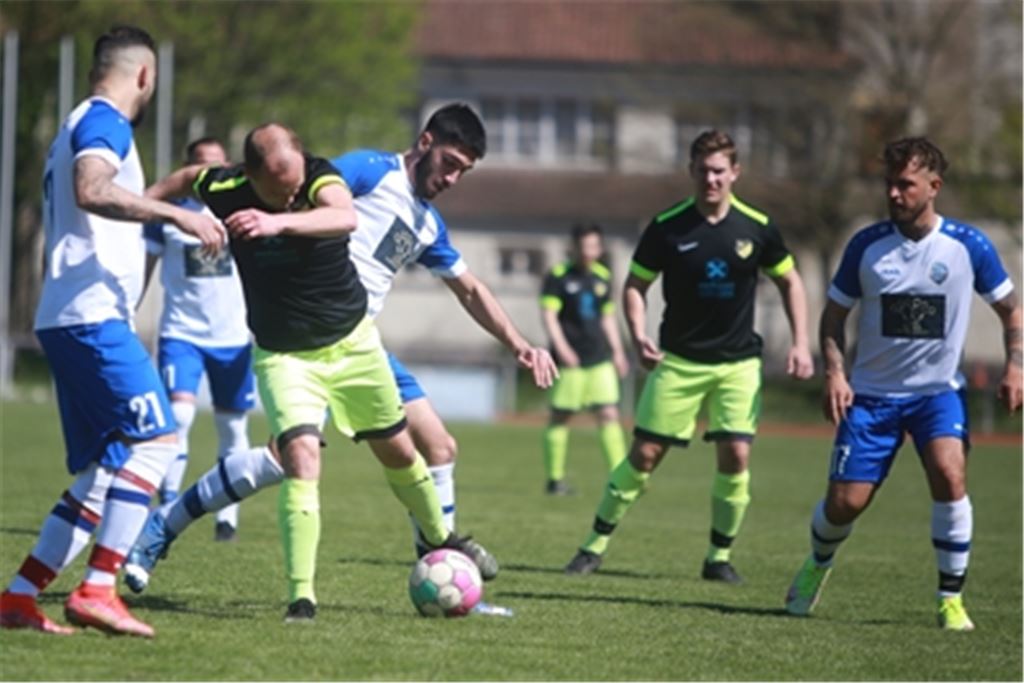 Der FVL und die SG 08 Hellas haben in der vergangenen Saison den Kampf gegen den Abstieg verloren. Archivfoto: Huber