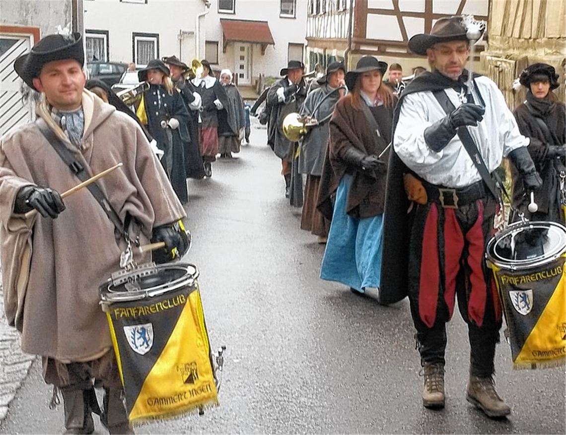 Der Fanfarenclub Gammertingen bei seinem Auftritt im Dezember 2013.