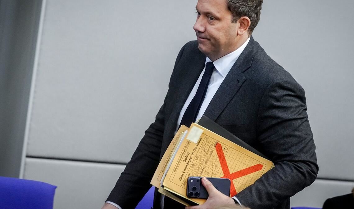 Der Finanzminister fordert eine Übergewinnsteuer und einen Preisdeckel für Kraftstoffe. (Archivbild)