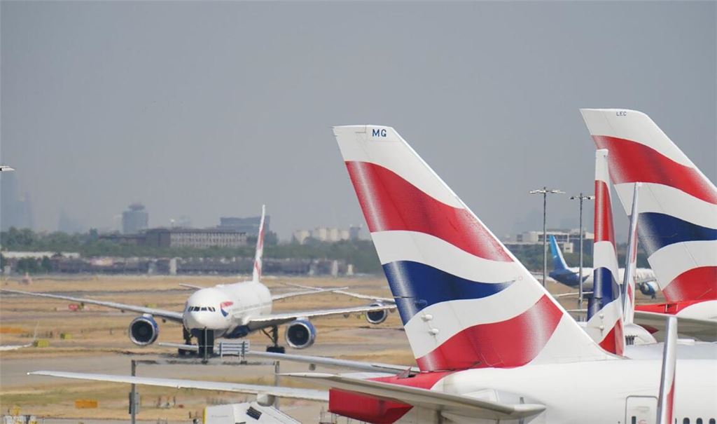 Der Flughafen Heathrow ist von technischen Problemen betroffen.