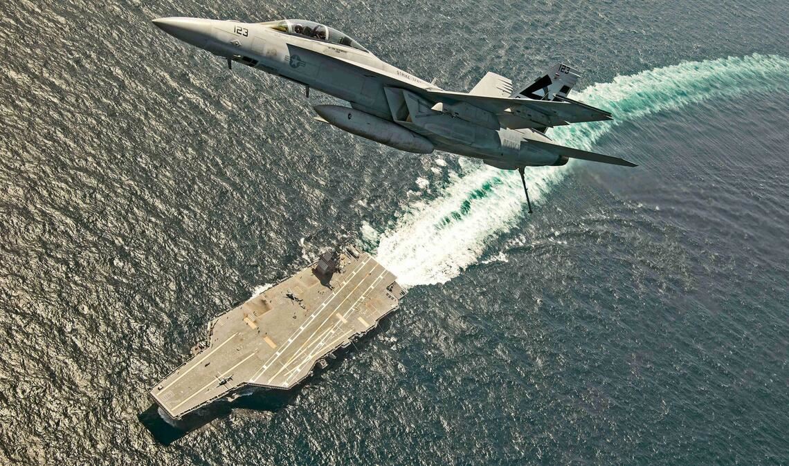Der Flugzeugträger USS Gerald R. Ford soll Israel schützen.