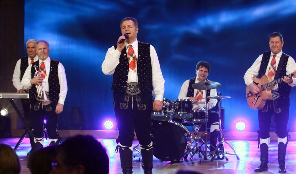 Der Frontmann der Gruppe hat eine Operation gut überstanden.