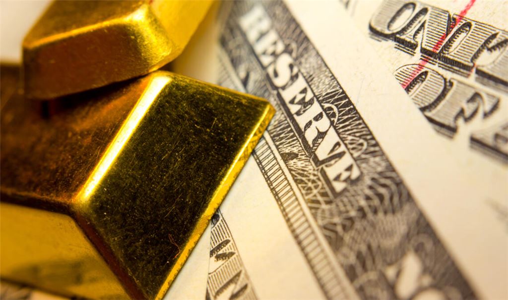 Der Goldpreis fällt unter 5.000 US-Dollar. Geopolitische Spannungen und die Zinspolitik der Federal Reserve belasten den Markt.