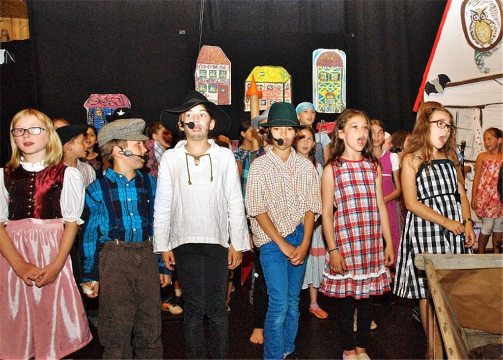 Der Grundschulchor der Schule am Silahopp bringt jedes Jahr ein Musical auf die Bühne. Foto: Appich