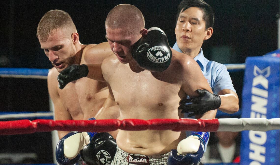 Der Hauptkampf zwischen Chris Hausmann und Manuel Aman dauert bis nach Mitternac...