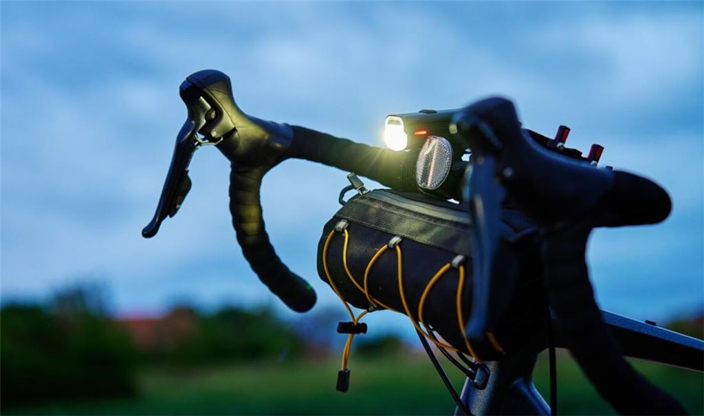 Der Hersteller Knog ruft Fahrradlichter zurück (Symbolbild).