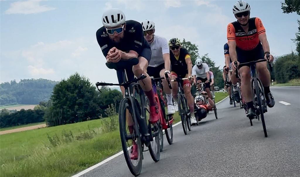 Der Illinger Extremsportler will mit seinem neuen Projekt möglichst viele Menschen zum Mitmachen animieren. Fotos: Bernreuther/privat