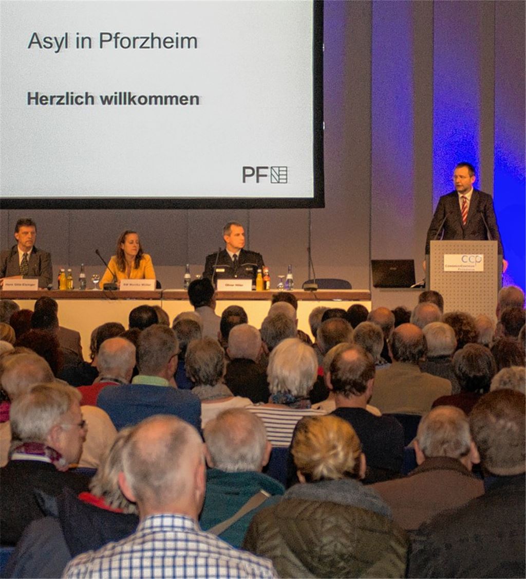 Der Infoabend zeigt: Das Thema Asyl bewegt die Pforzheimer Bevölkerung.