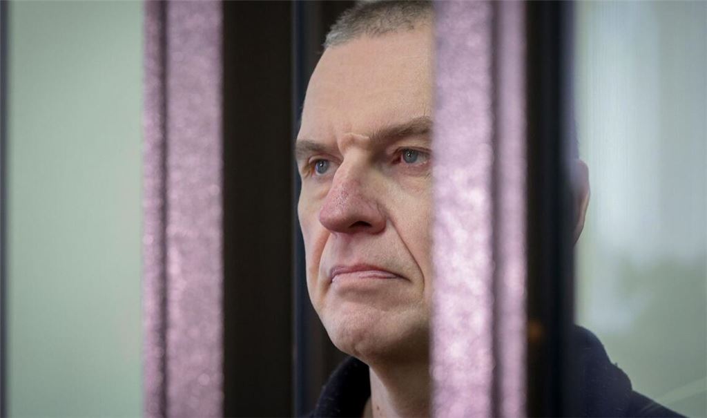 Der Journalist Andrzej Poczobut wurde nach fünf Jahren Haft in Belarus freigelassen. (Archivbild)