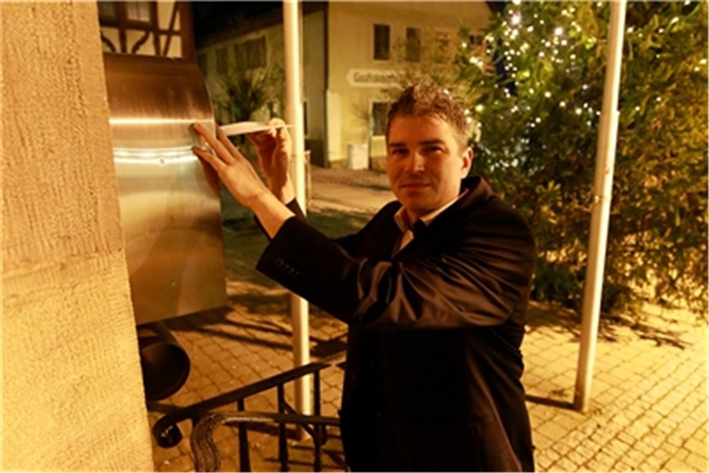 Der Kampf um den Chefsessel im Rathaus ist eröffnet: Der 40-Jährige Matthias Enz willl sich in den nächsten Wochen bei möglichst vielen Wiernsheimern persönlich vorstellen. 