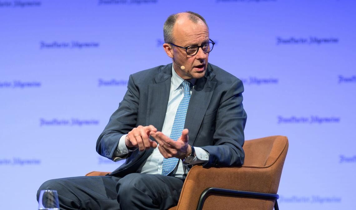 Der Kanzler kritisiert den US-Präsidenten erneut hart.