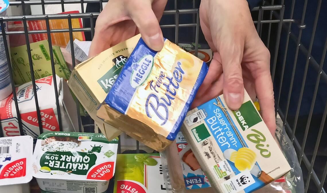 Der Kauf von Butter wird erneut billiger (Symbolbild).
