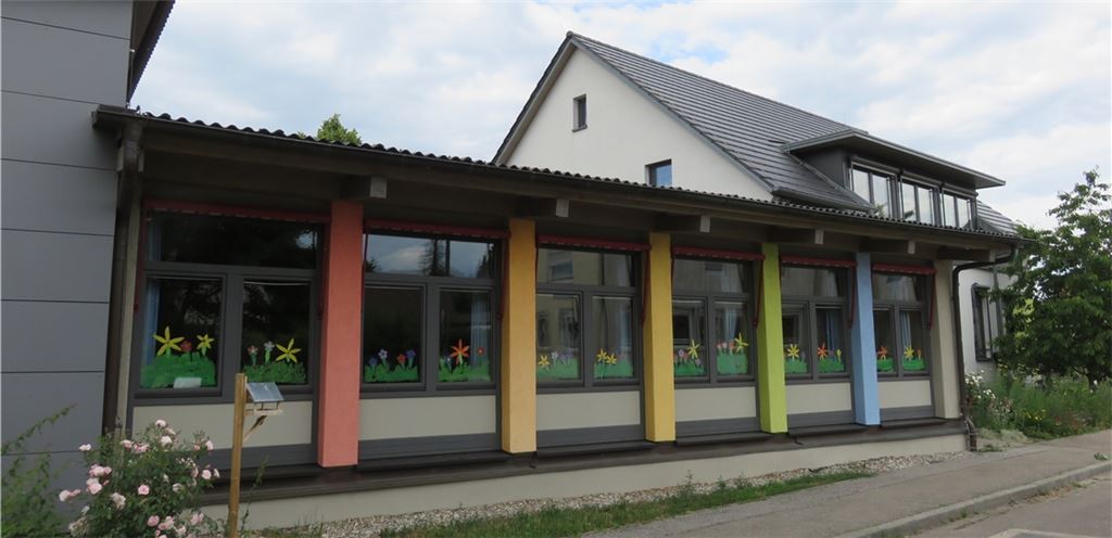 Der Kindergarten Esselbachstraße wird erweitert. Dies ist eine der Maßnahmen, die in Knittlingen dafür sorgen sollen, dass dauerhaft der Bedarf an Betreuungsplätzen gedeckt werden kann. Ein weiterer Baustein sind drei neue Naturgruppen. Foto: Becker