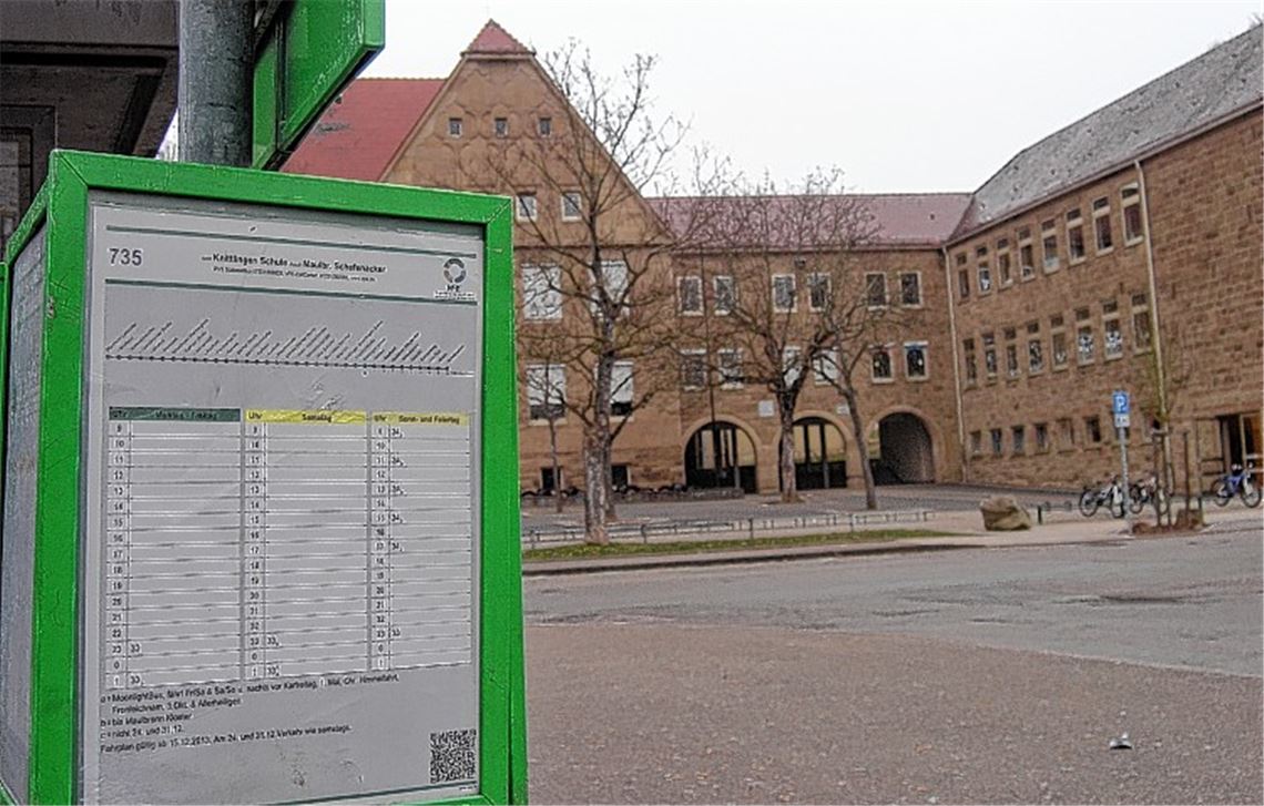 Der Knittlinger Busbahnhof soll in den kommenden Monaten komplett umgestaltet werden.