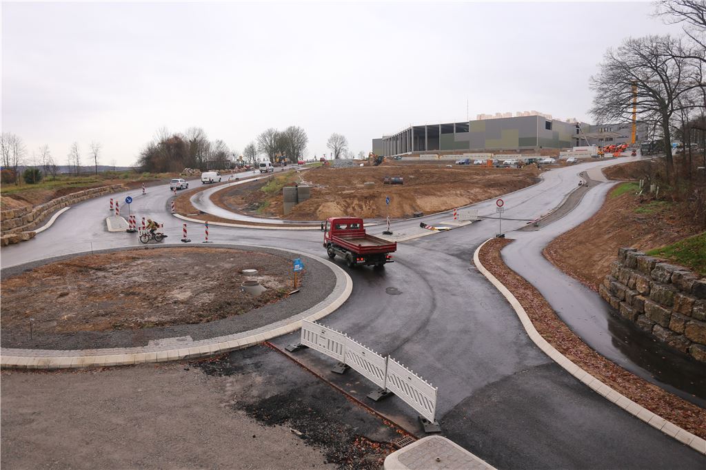 910_0008_143688_lh_Fortschritt_ThyssenKrupp_Kreisverkehr