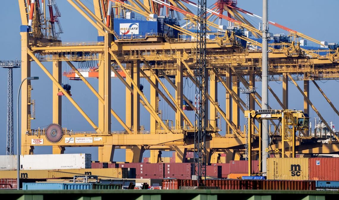 Der Krieg im Iran dämpft die Stimmung in der deutschen Wirtschaft (Symbolbild)