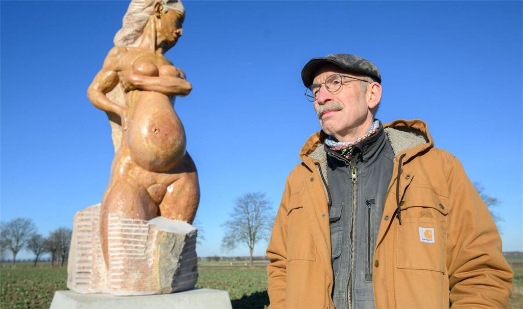 Der Künstler will die Interpretation seines Werkes anderen überlassen.