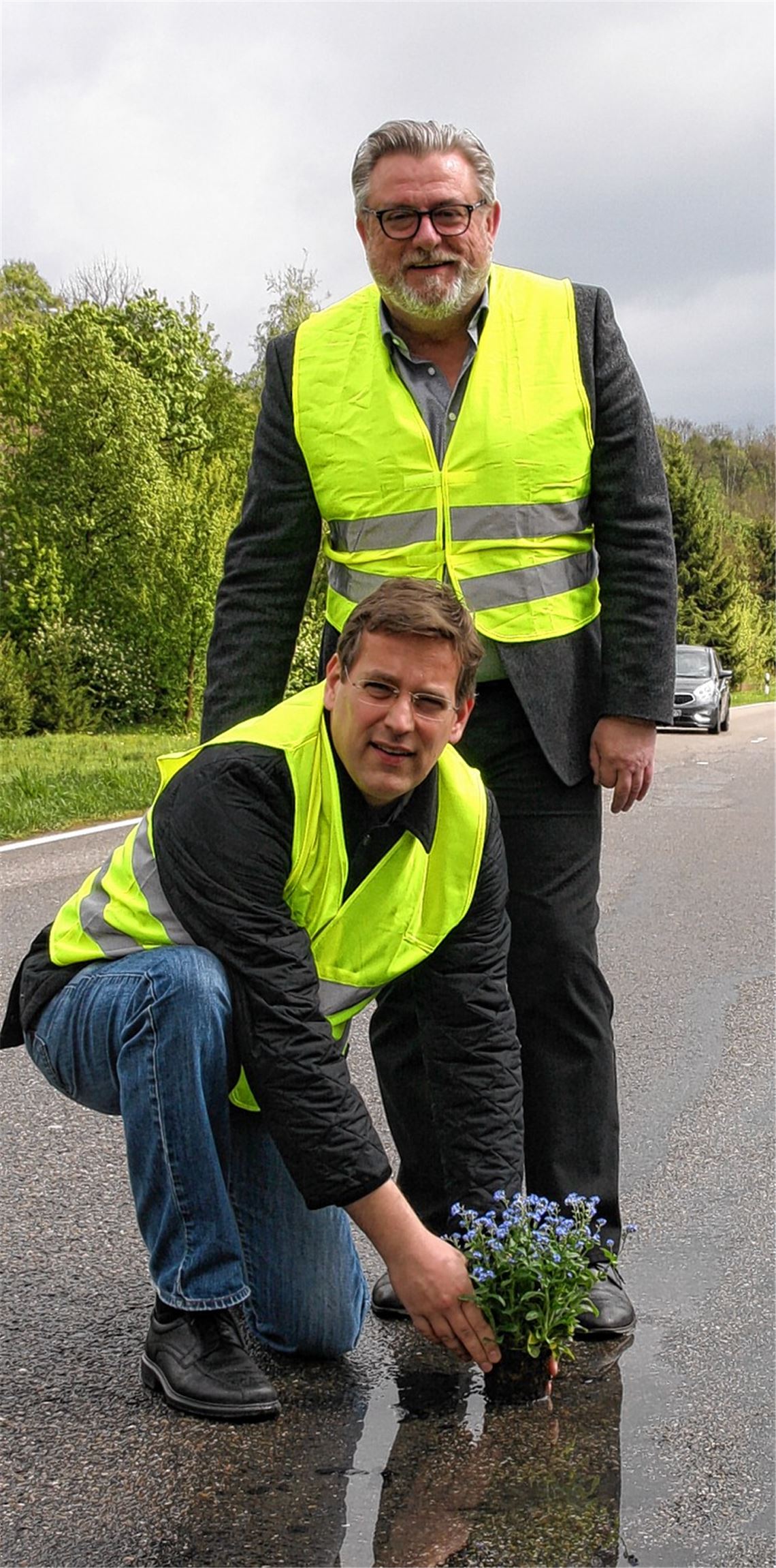 Schlagloch-Blumen zur Erinnerung