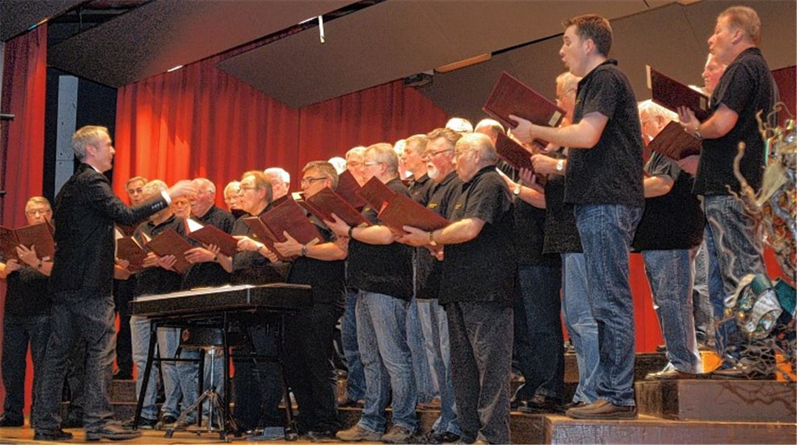 Der Männerchor Ötisheim unter der Leitung von Markus Sauter.