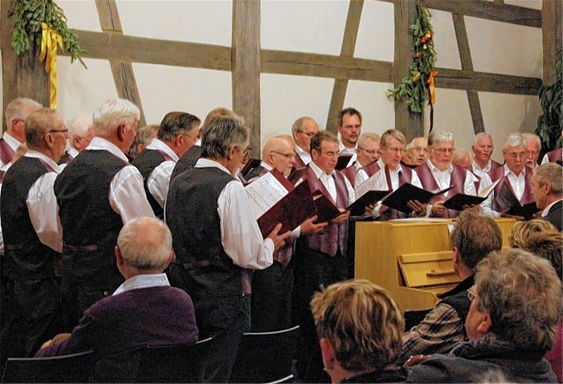 Der Männergesangverein ist ebenso Teil der Ötisheimer Adventwoche...
