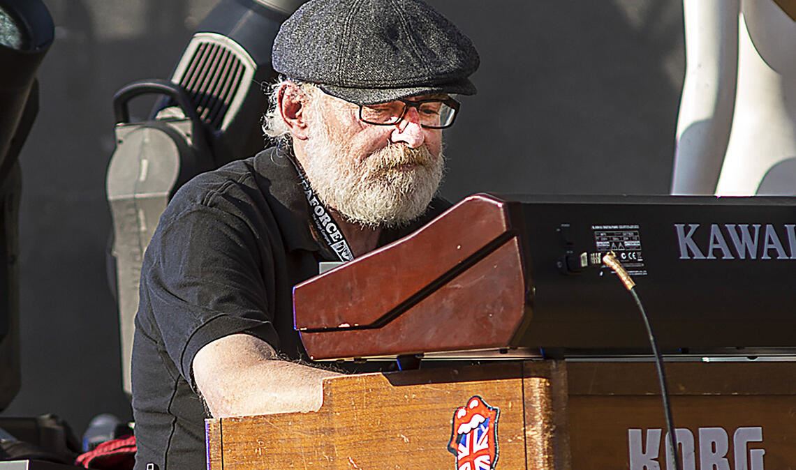 Der Mühlacker Pianist und Komponist Jochen Schmidt hätte eigentlich bei den „SommerevENZ“ auftreten sollen. Foto: privat