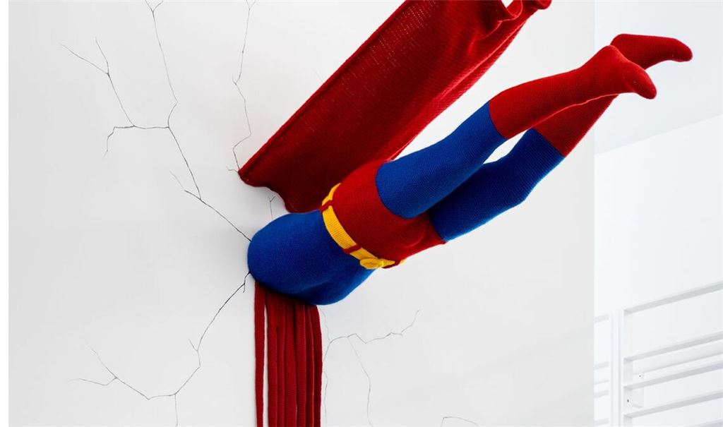 Der Mythos  hat ausgedient:  Patricia Waller: „o. T. (Superman)“, 2011