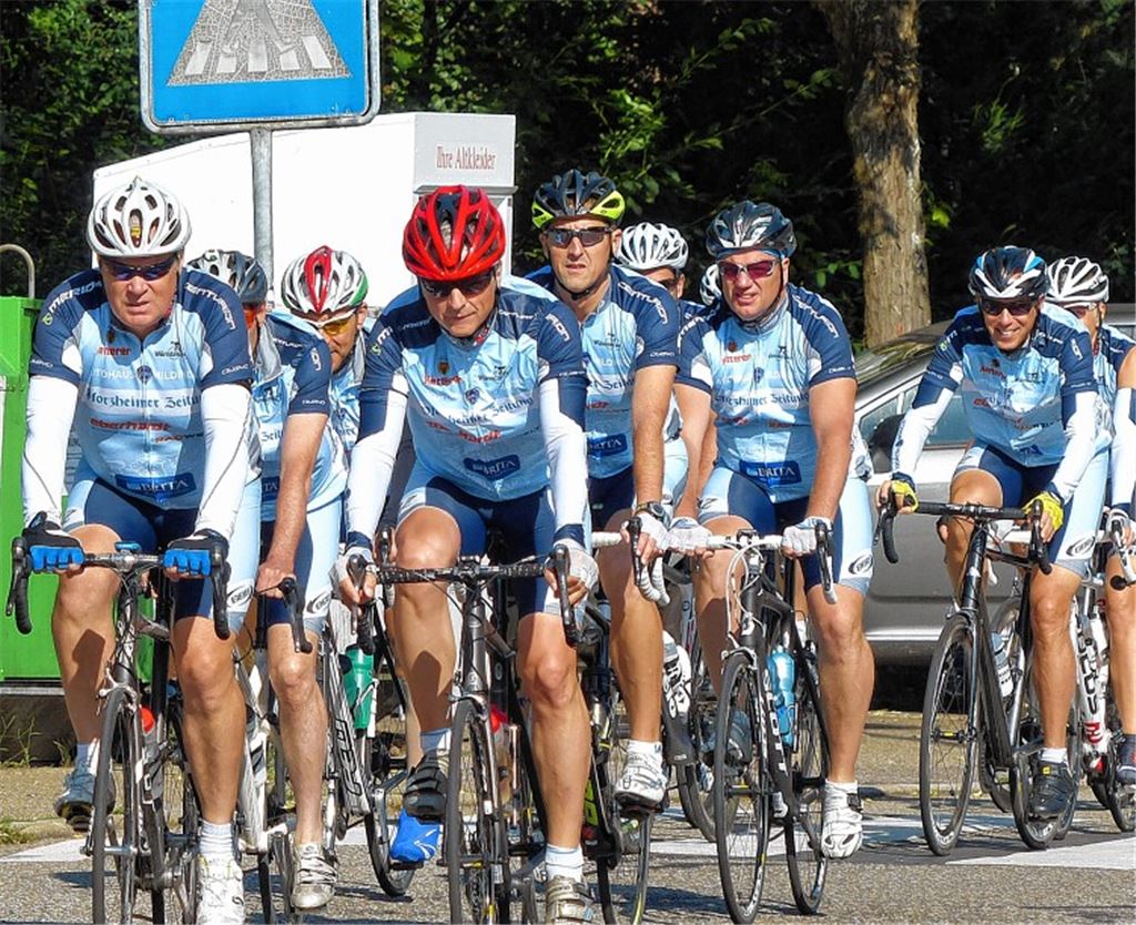 Der Name ist Programm: Der Würmtalexpress steht für professionelles Rennradfahren in einer losen Vereinigung von Hobbyfahrern, die sich jedoch ehrgeizige Ziele stecken. 