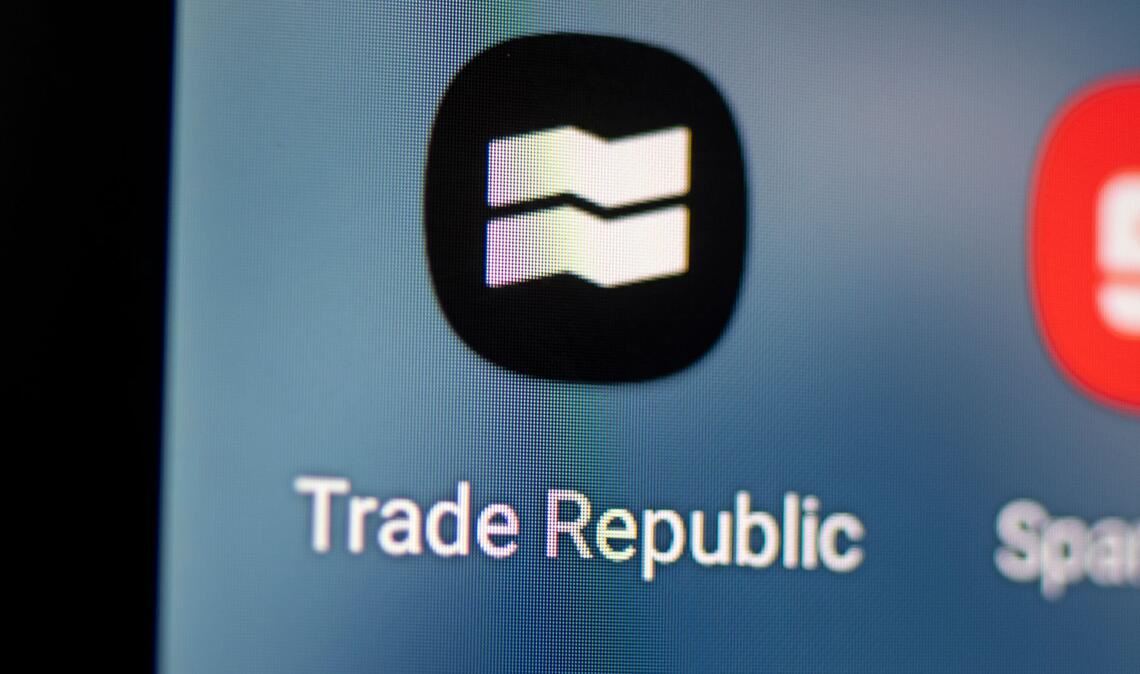 Der Online-Broker Trade Republic arbeitet rein App-basiert, hat aber die Bankenbranche schon aufgeschreckt. (Symbolfoto)