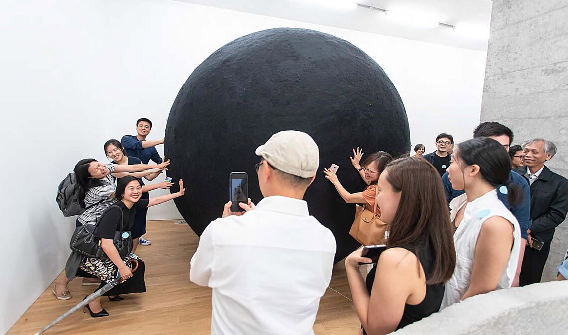 Der „Ornamenta-BlackBall“ wird durch Mühlacker und Lienzingen rollen. Foto: Archiv