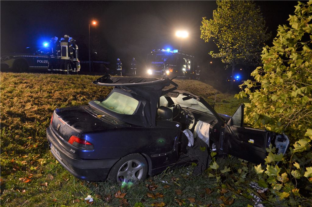 910_0008_141234_myro_Unfall_Dietlinger_Strasse_Pforzheim