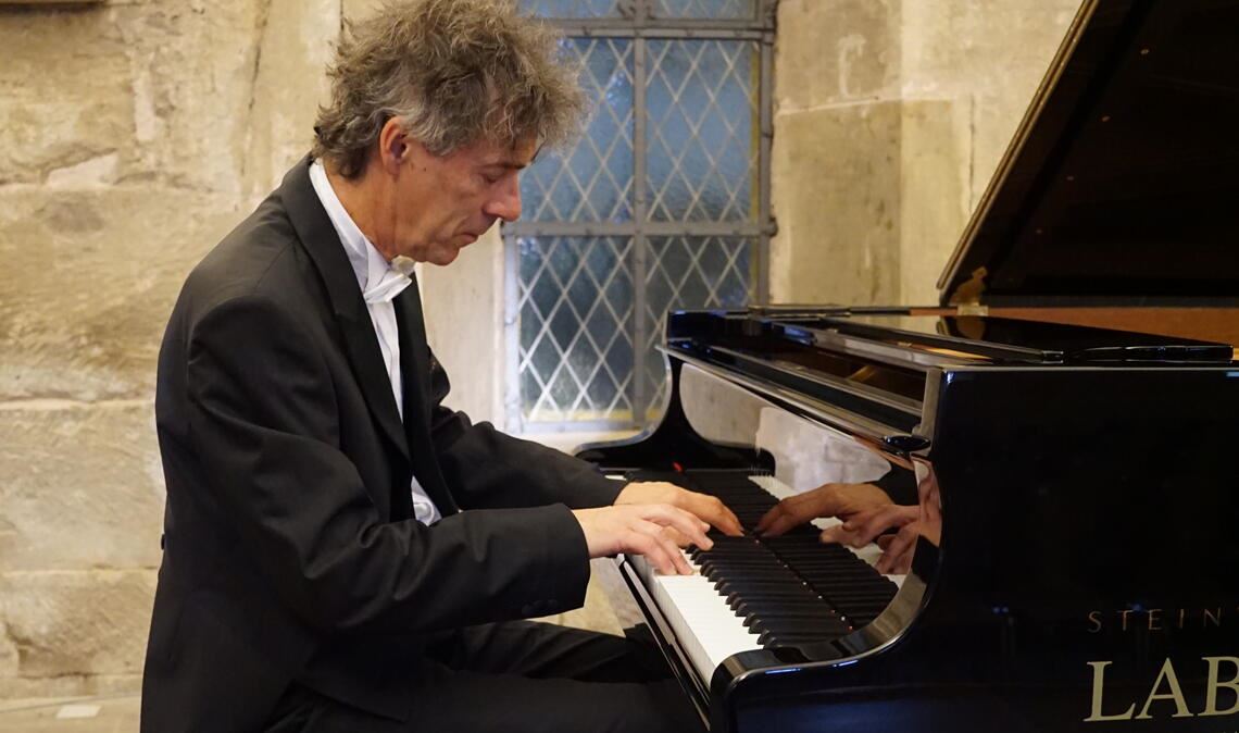 Der Pianist Bernd Glemser. Foto: Bastian