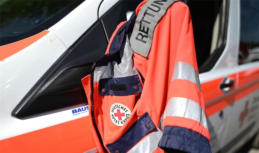 Der Rettungsdienst brachte die Zwölfjährigen in ein Krankenhaus. (Symbolbild)