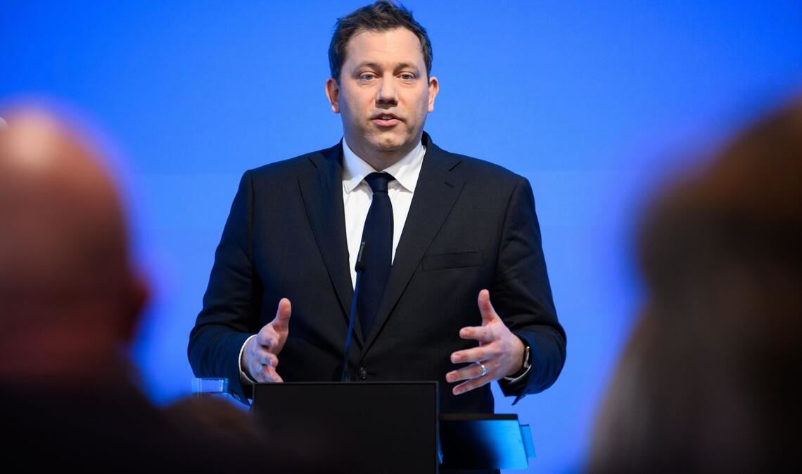 Der SPD-Chef präsentiert seinen Reformplan.