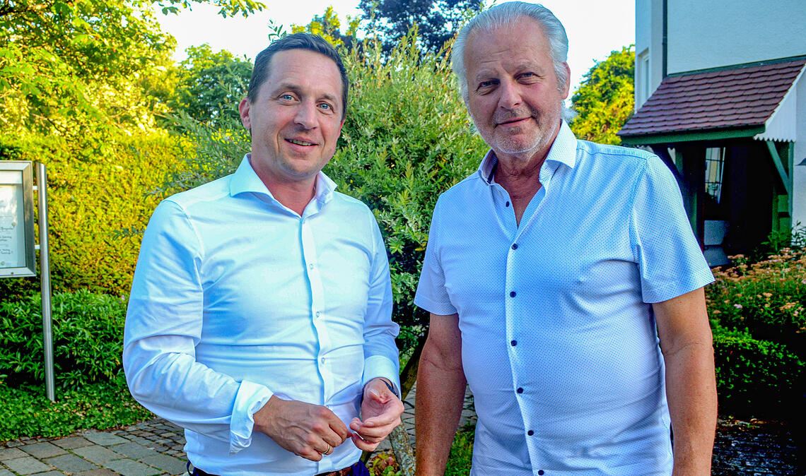 Der SPD-Fraktionschef im baden-württembergischen Landtag, Sascha Binder, mit dem früheren Landtagsabgeordneten und Lions-Präsidenten Thomas Knapp. Foto: privat